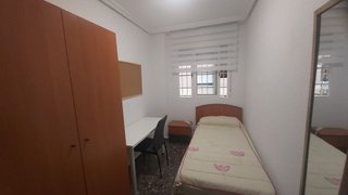 Piso en alquiler en Hospital en Jaén