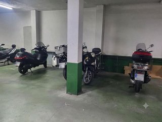 Local comercial en alquiler en Pedro Salvador - Las Palmeritas en Sevilla