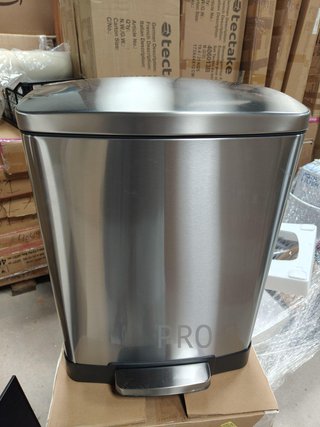 Cubo de basura con 2 compartimientos - Amazon basics
