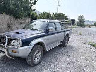 Mitsubishi L 200 2002