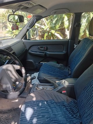 Mitsubishi L 200 2002