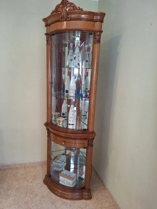 Vitrina Rinconera Madera y Cristal,   con luces