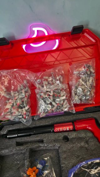 Pistola Clavadora Hormigón + Maletín
