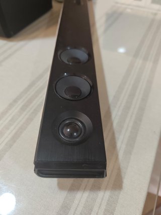 Barra de Sonido LG 200W con Subwoofer