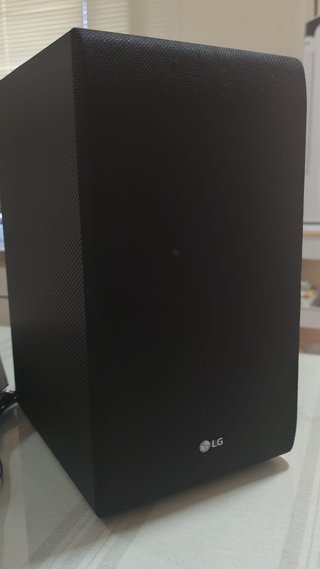 Barra de Sonido LG 200W con Subwoofer