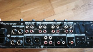 Mesa de mezclas Pioneer DJM-750 Negra