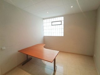 Local comercial en alquiler en Segle XX en Terrassa