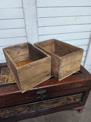 Cajas madera Dr. Andreu S.A. antiguas. Precio unid