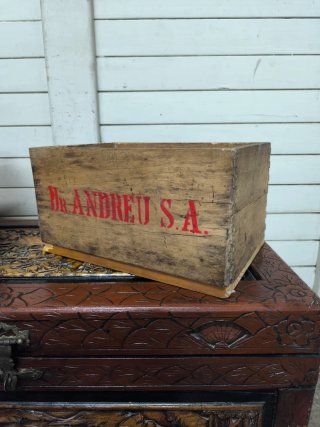 Cajas madera Dr. Andreu S.A. antiguas. Precio unid