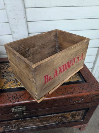 Cajas madera Dr. Andreu S.A. antiguas. Precio unid