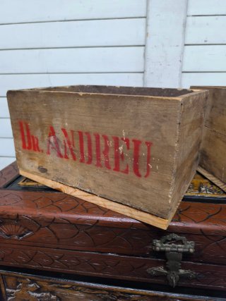 Cajas madera Dr. Andreu S.A. antiguas. Precio unid