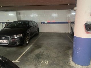 Garaje en alquiler en Cimadevilla en Gijón