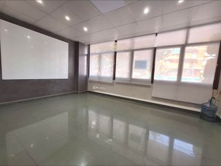 Local comercial en alquiler en Centre - Eixample – Can Llobet – Can Serra en Barbera del Vallès