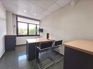 Local comercial en alquiler en Centre - Eixample – Can Llobet – Can Serra en Barbera del Vallès