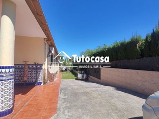 Chalet en venta en Montequinto en Dos Hermanas