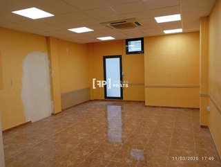 Local comercial en alquiler en Cappont en Lleida
