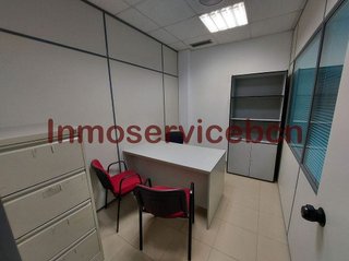 Oficina en alquiler en Navas en Barcelona