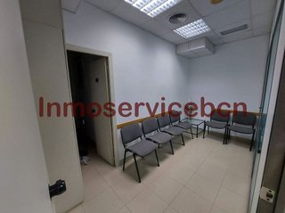 Oficina en alquiler en Navas en Barcelona