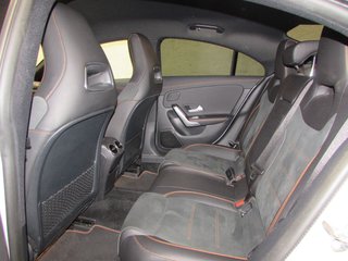 Mercedes-Benz CLA i 200 EDITION ONE