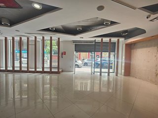 Local comercial en alquiler en Centro en Elche