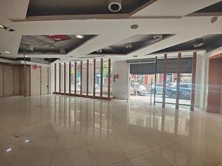 Local comercial en alquiler en Centro en Elche