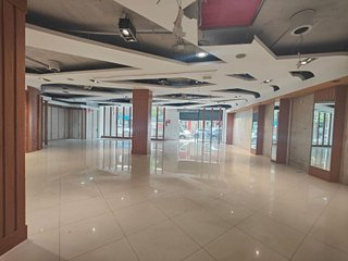 Local comercial en alquiler en Centro en Elche