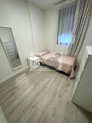 Piso en alquiler en Colores - Entreparques en Sevilla