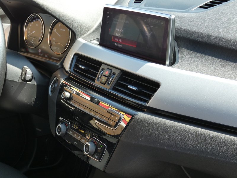 BMW X1 sDrive16d Business 2021, foto 13