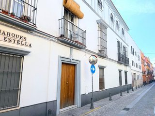Garaje en venta en La Buhaira en Sevilla