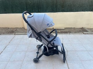 Silla de paseo Chicco Trolley Me compacta