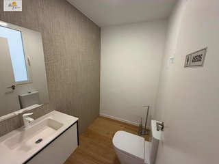 Oficina en alquiler en El Pla del Remei en Valencia
