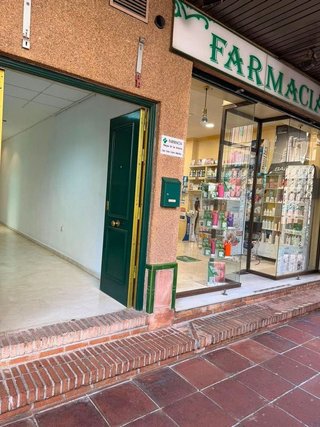Local comercial en alquiler en Barrio de Zaidín en Granada