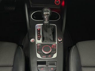 Audi A3 Sedan 1.4 TFSI ACT ultra S line
