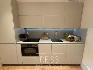 Piso en alquiler en Centro en San Sebastián-Donostia