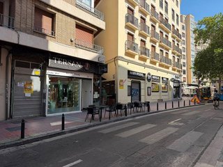 Local comercial en alquiler en Paseo Independencia en Zaragoza