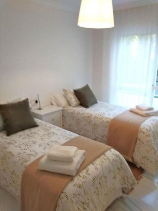 Ático en alquiler en Los Naranjos en Marbella