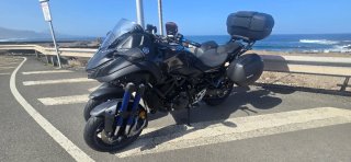 Yamaha Niken 2021 - 11.500 km