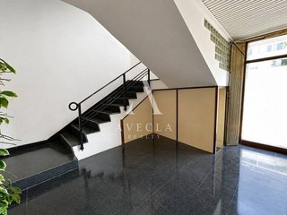 Nave industrial en alquiler en Almeda - El Corte Inglés en Cornellà de Llobregat