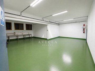 Nave industrial en alquiler en Almeda - El Corte Inglés en Cornellà de Llobregat