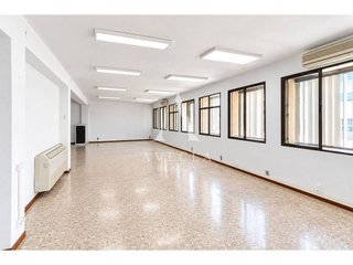 Nave industrial en alquiler en Almeda - El Corte Inglés en Cornellà de Llobregat