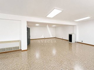 Nave industrial en alquiler en Almeda - El Corte Inglés en Cornellà de Llobregat
