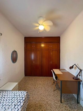 Piso en alquiler en El Plantinar - Felipe II - Tiro de Línea en Sevilla