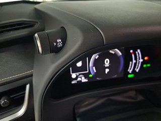 Lexus UX 2.0 300h UX Plus