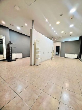 Local comercial en alquiler en Balàfia - Secà de Sant Pere - Llívia en Lleida