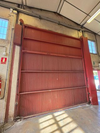Nave industrial en alquiler en Canovelles
