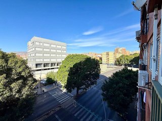 Piso en alquiler en San Luis en Almería