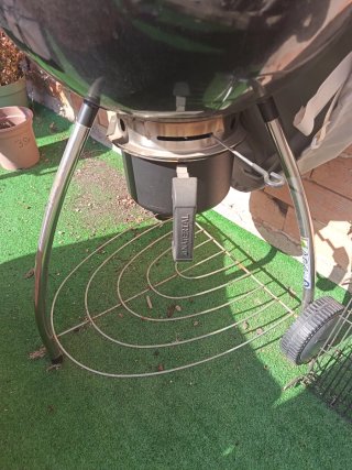 Barbacoa Negra Metal y Plástico
