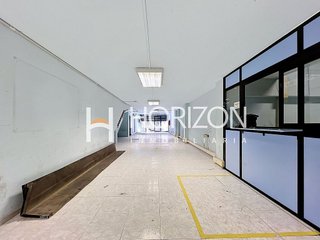 Local comercial en alquiler en Sants en Barcelona