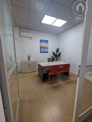 Oficina en alquiler en La Luz - El Torcal en Málaga