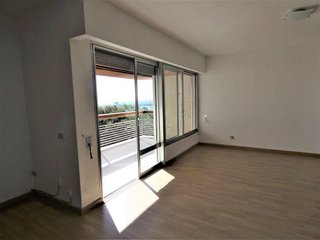 Piso en alquiler en Ensanche - Diputación en Alicante